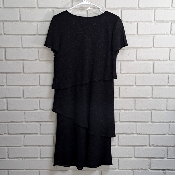 R & M Richard's Formal Black Silver Speckle Ruffled Midi Dress. Size 6P NWOT - Picture 6 of 9